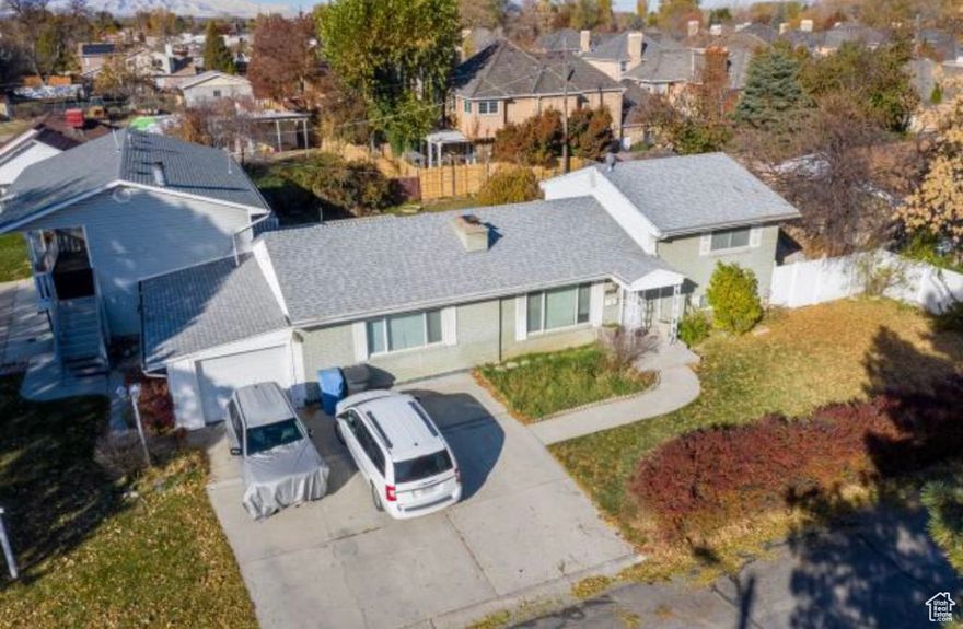 2 Separate homes on one corner lot, each with its own street frontage.  Prime Millcreek location near shopping and dining, with quick access to world class ski resorts.  Great investment opportunity, house hack or multi family living.  One home is 3 bed 1.5 bath 2 car garage. Second home 3 bed 2 bath 1 car garage.  connected through small hidden hall/storage that is currently closed off. Separate addresses, gas/power meters. Legal nonconforming duplex.