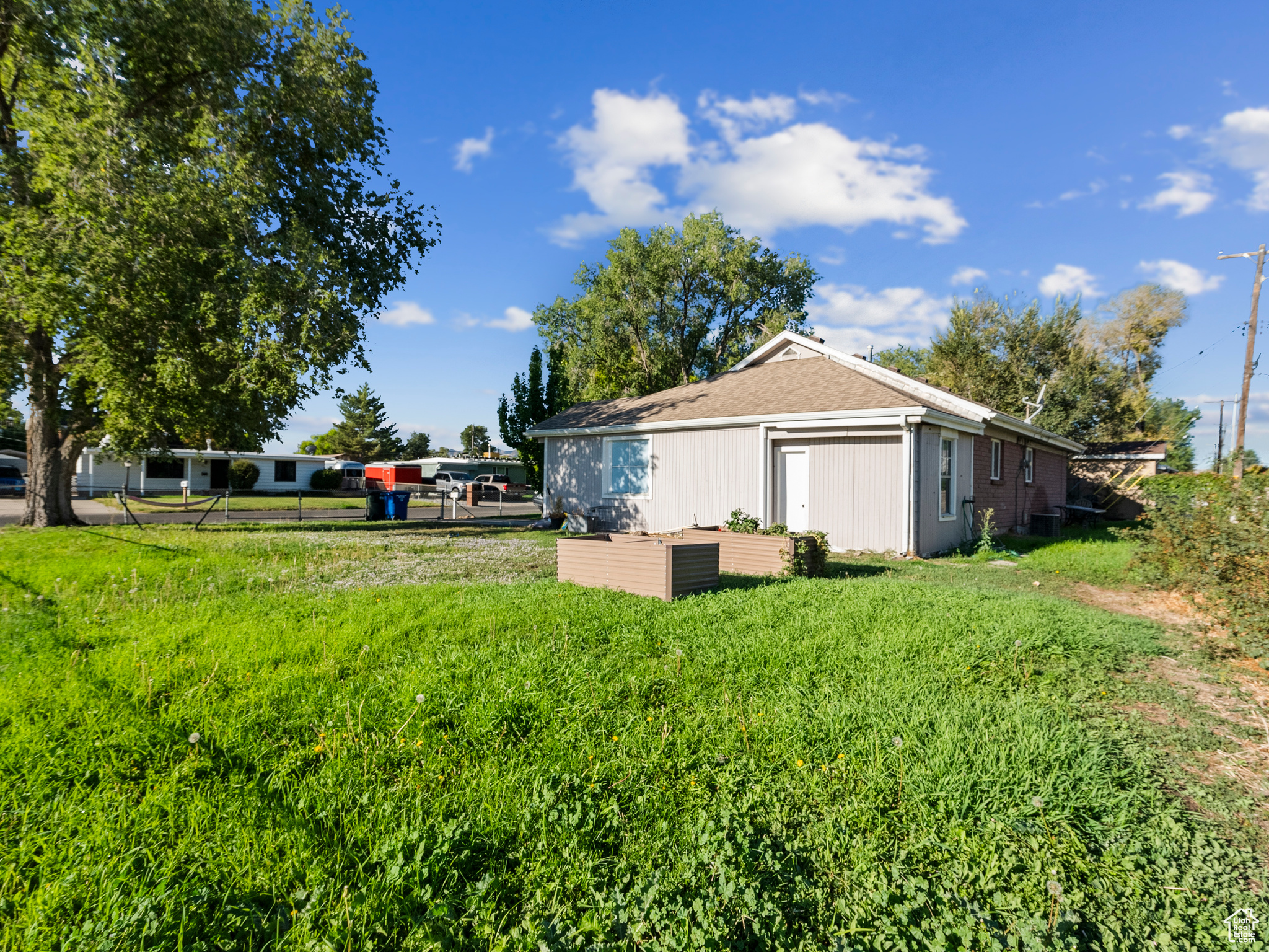 HILLSDALE - Residential