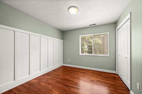 Tiny photo for 857 W COLUMBIA LN #29, Provo, UT 84604 (MLS # 2170413)