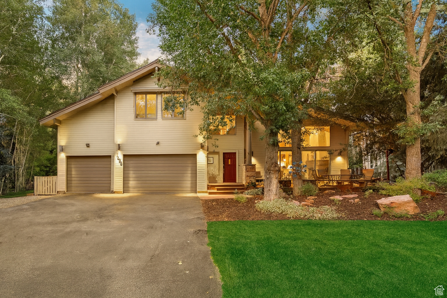 Park City, Utah 84060, United States, 3 Bedrooms Bedrooms, ,3 BathroomsBathrooms,Residential,Active,157277