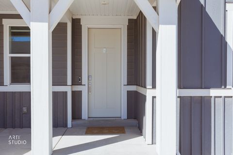 Tiny photo for 2477 N PAINTBRUSH DR W, Saratoga Springs, UT 84045 (MLS # 2144631)