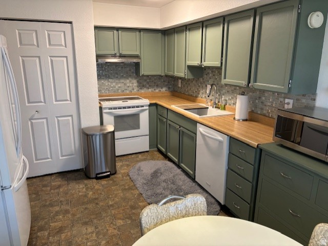 WILLIAMSBURG PARK - Residential