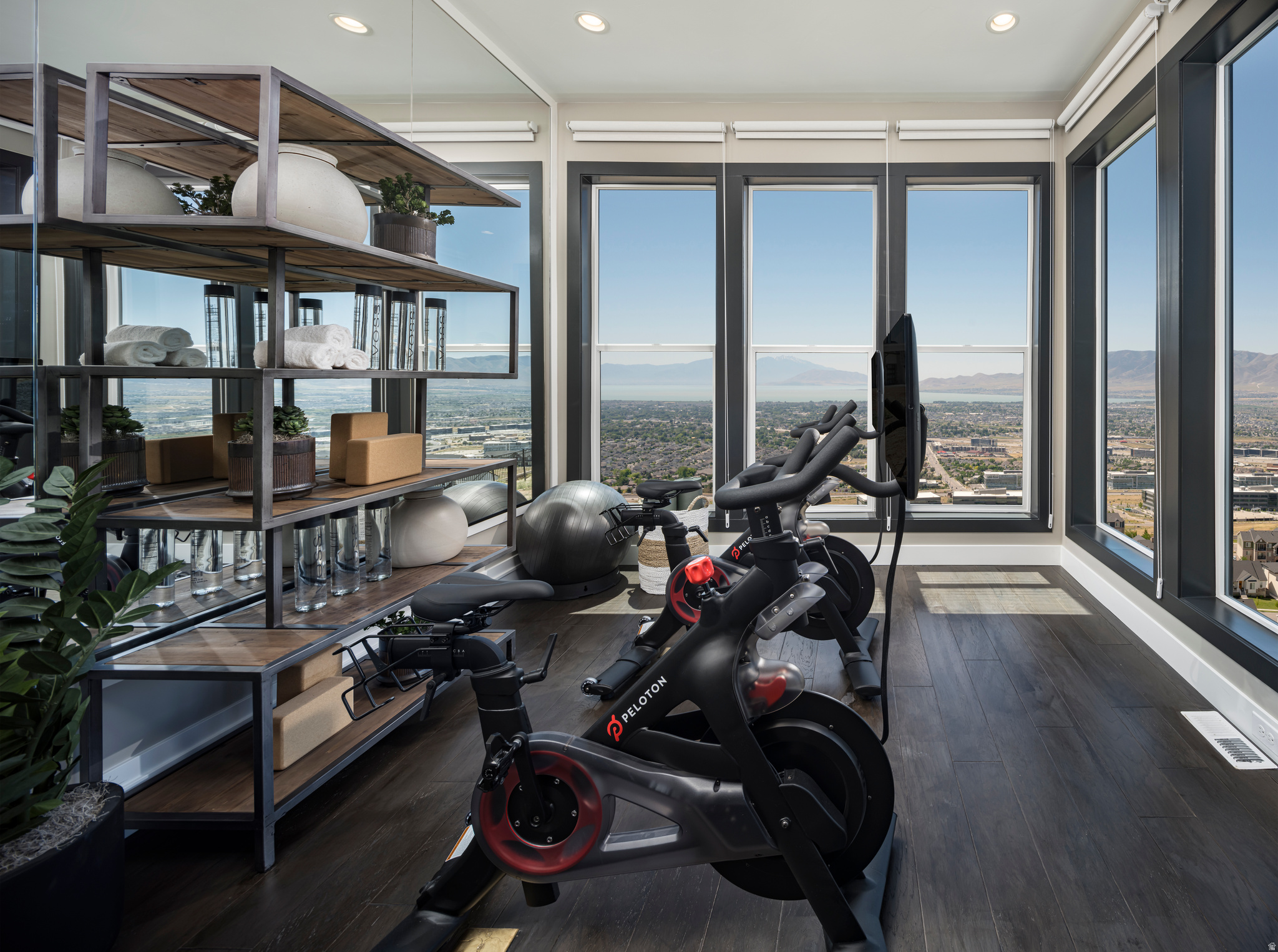 TOLL BROTHERS AT ELK RIDGE - Residential