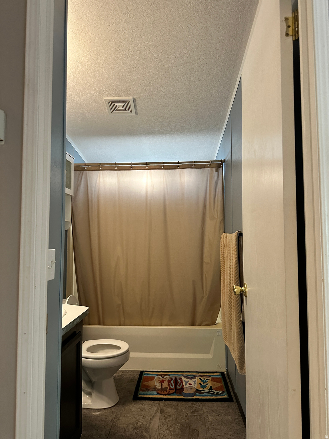 ESQUIRE ESTATES - Residential