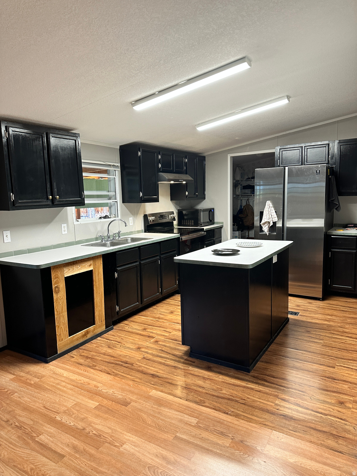 ESQUIRE ESTATES - Residential