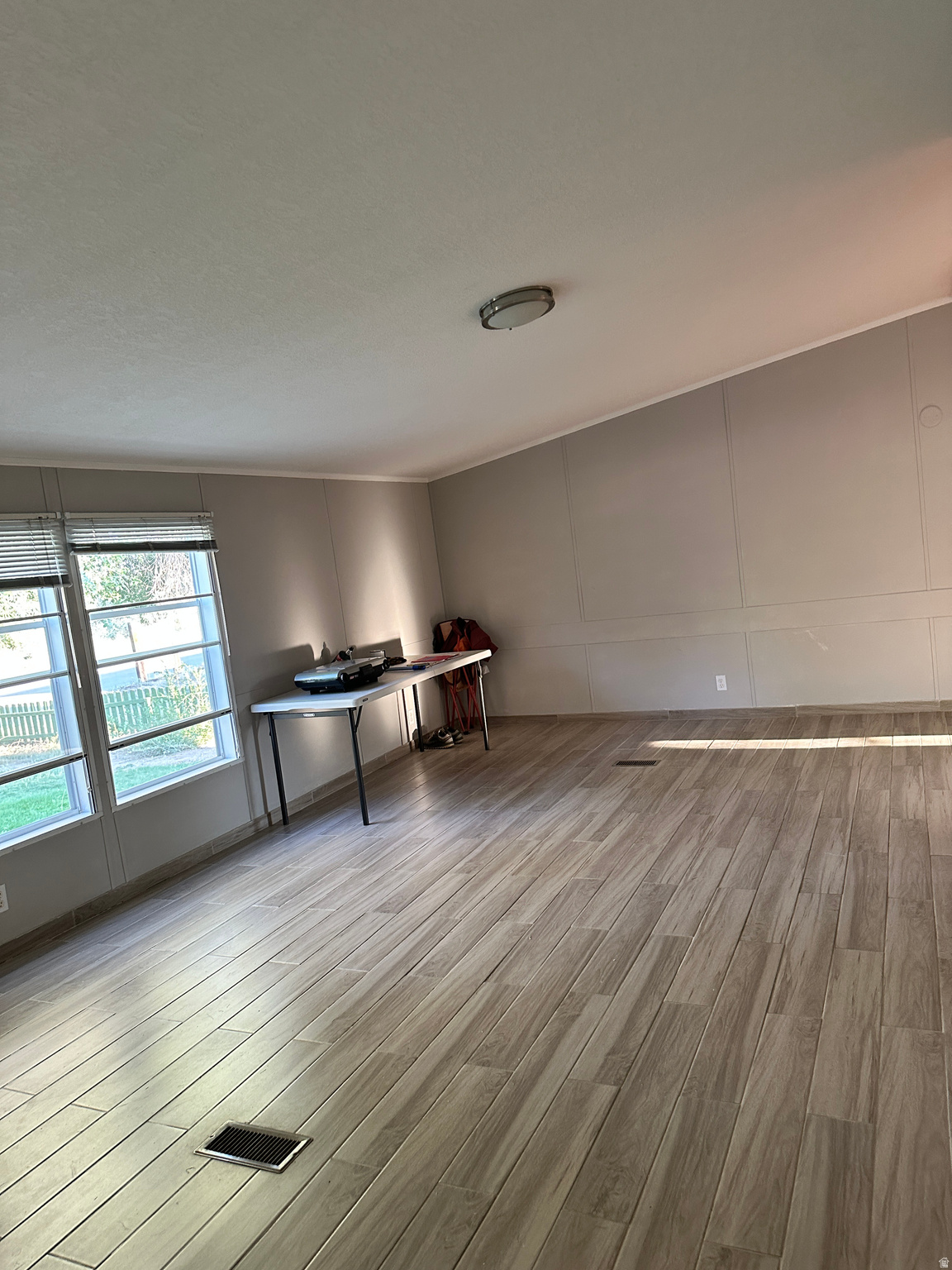 ESQUIRE ESTATES - Residential