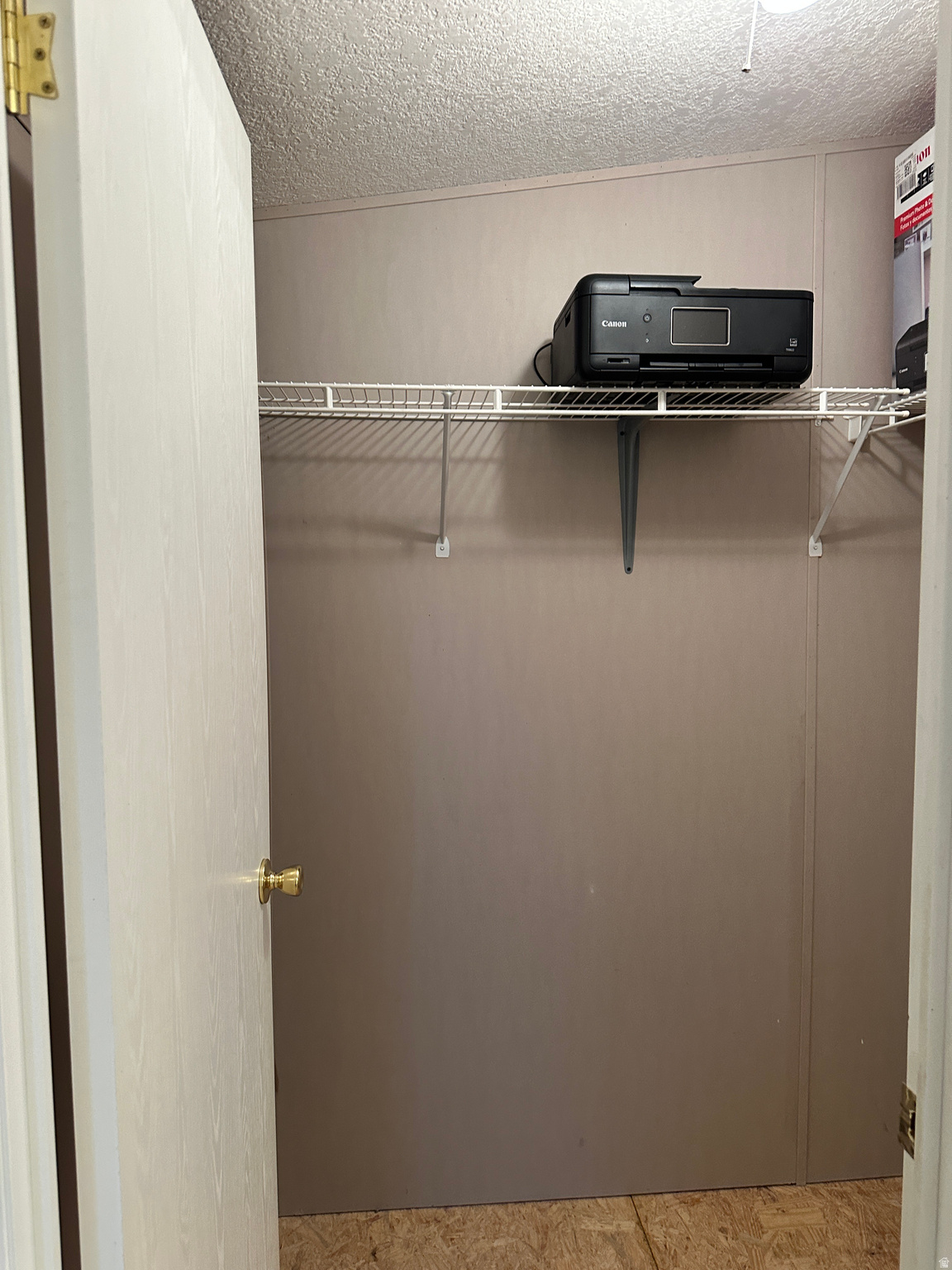 ESQUIRE ESTATES - Residential