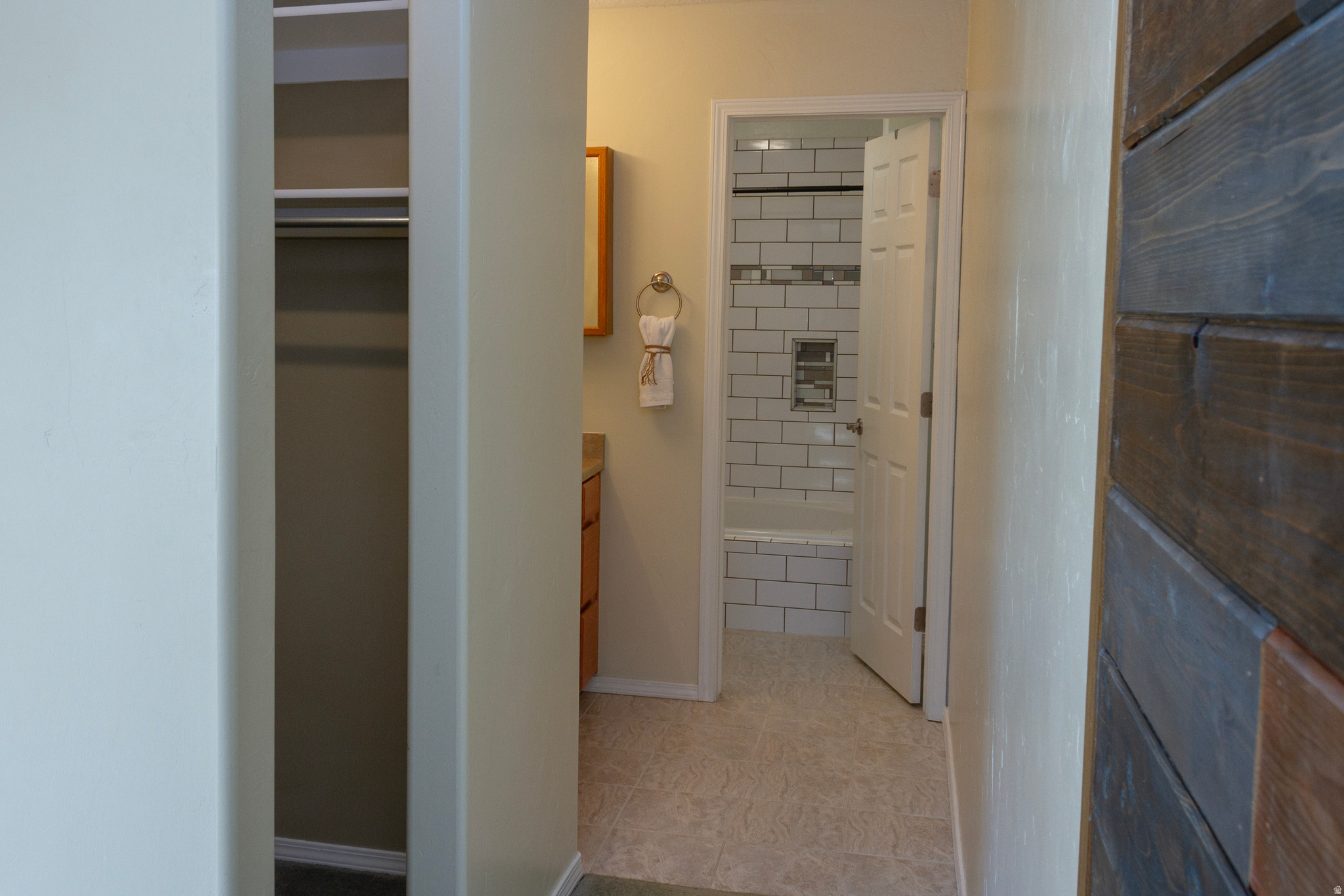 IVY SPRINGS CONDOMINIUMS PHASE 3 - Residential