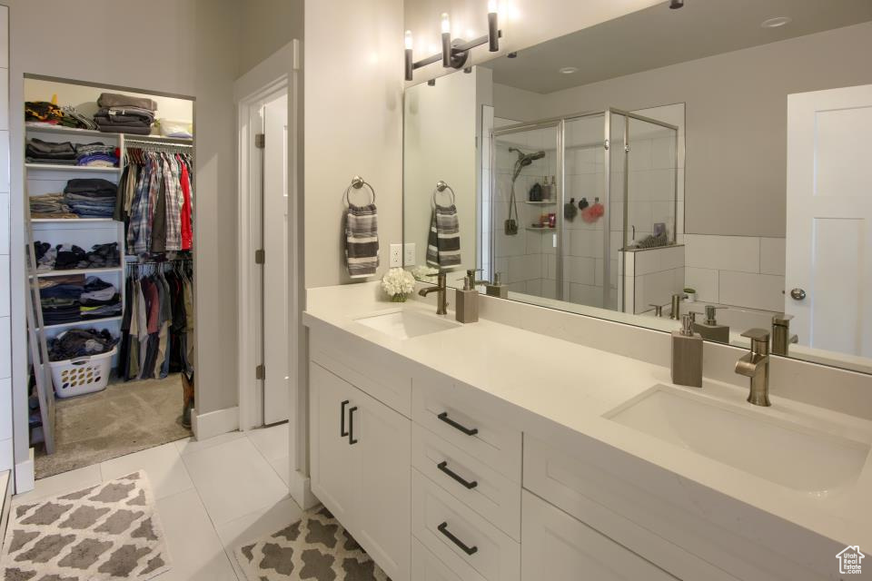 SUNSET EQUESTRIAN - Residential