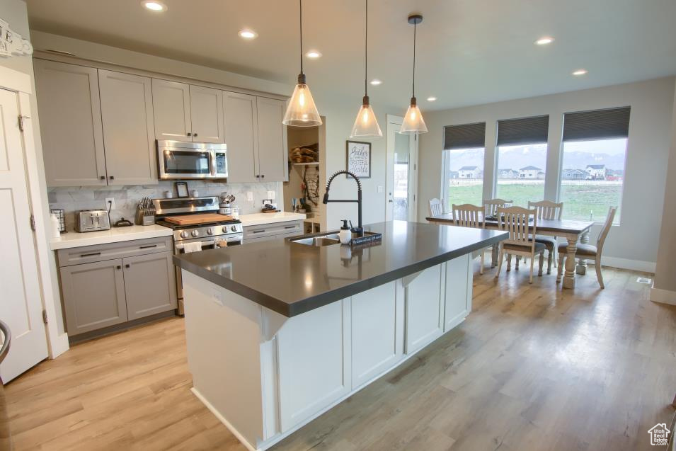 SUNSET EQUESTRIAN - Residential