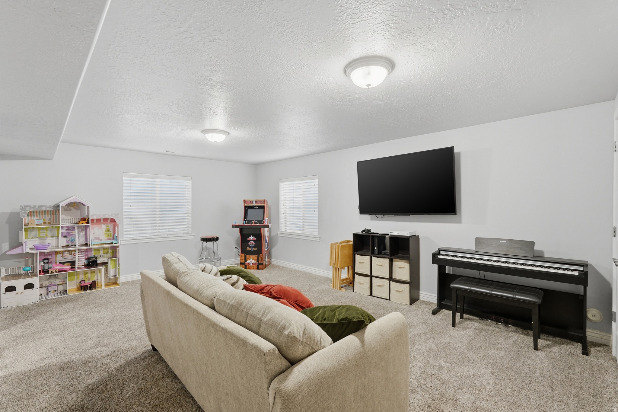 VALENTINE ESTATES - Residential