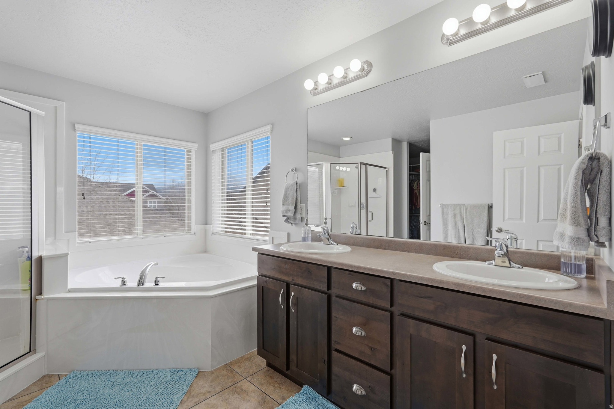 VALENTINE ESTATES - Residential