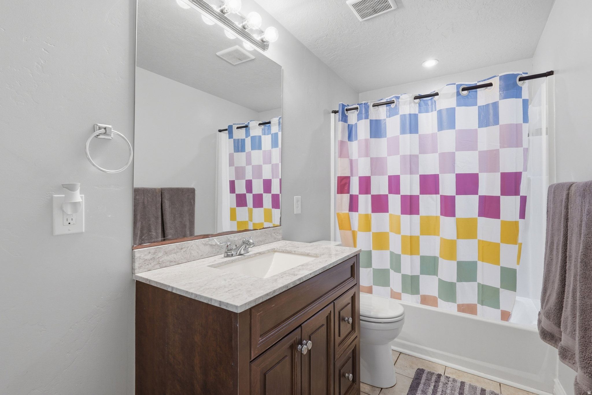 VALENTINE ESTATES - Residential