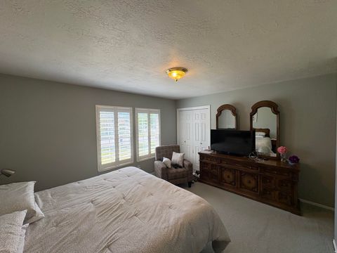 Tiny photo for 545 S 1350 E, Fruit Heights, UT 84037 (MLS # 2158518)