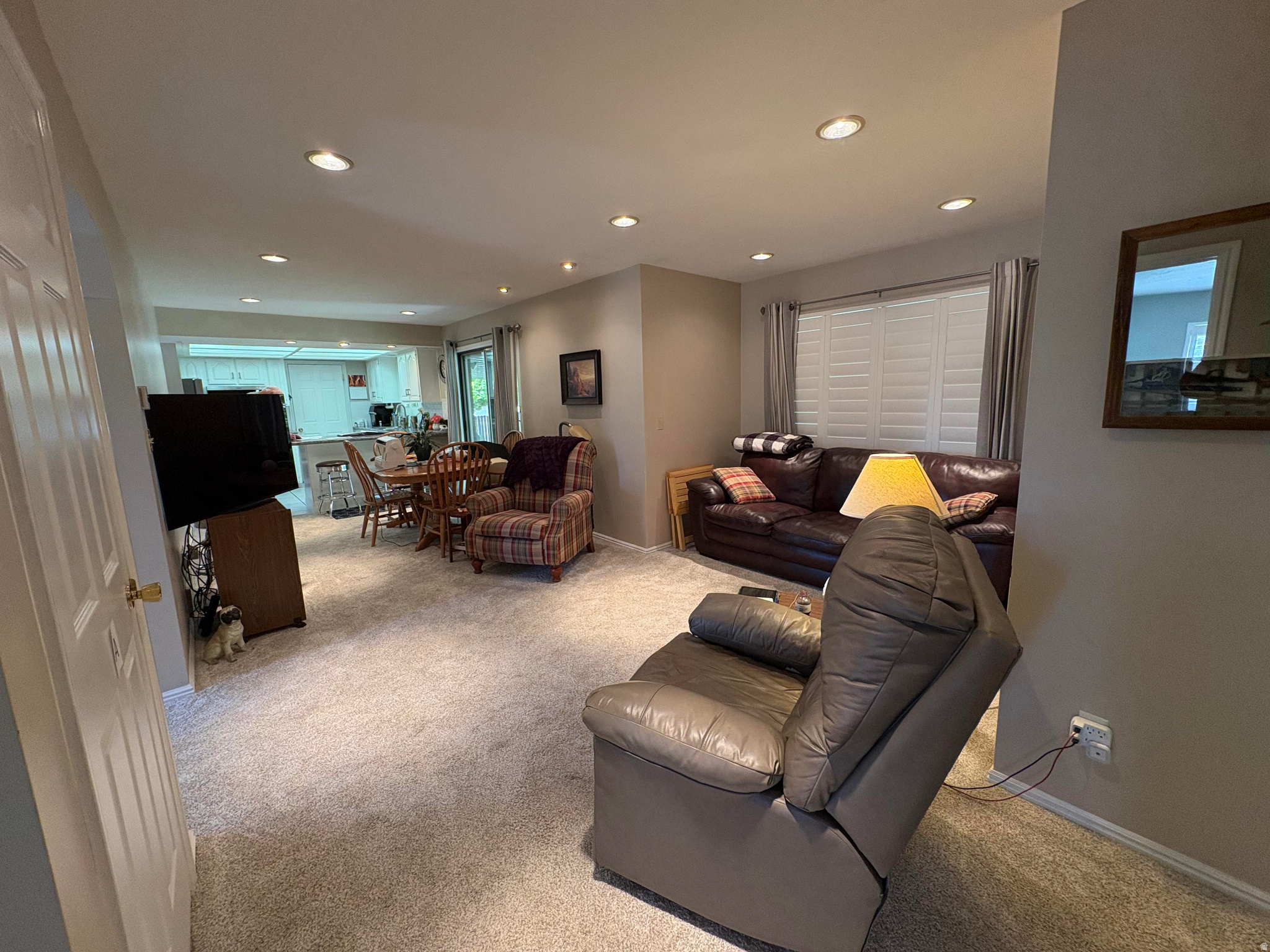PILLY GREEN - Residential