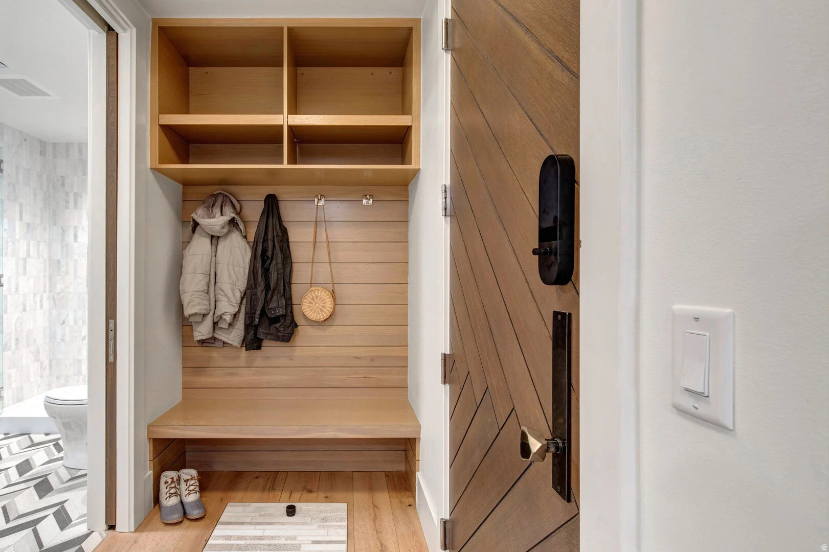 EMPIRE RESIDENCES - Residential