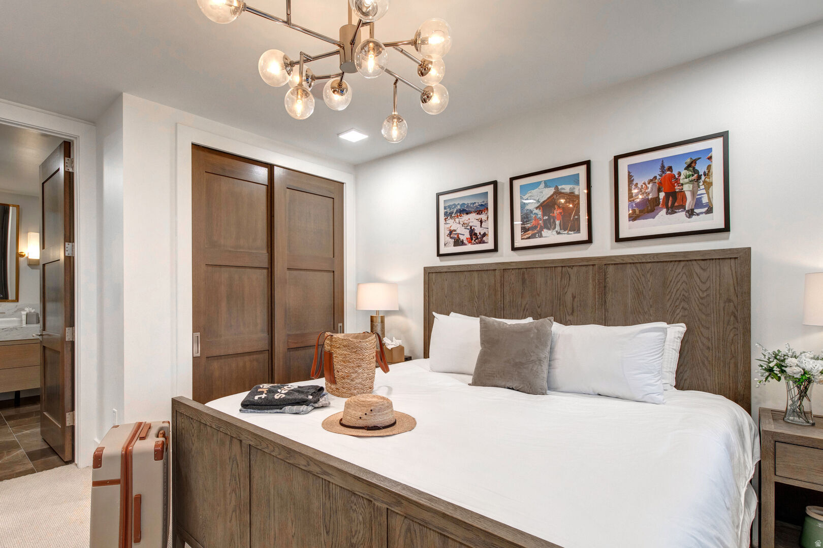 EMPIRE RESIDENCES - Residential