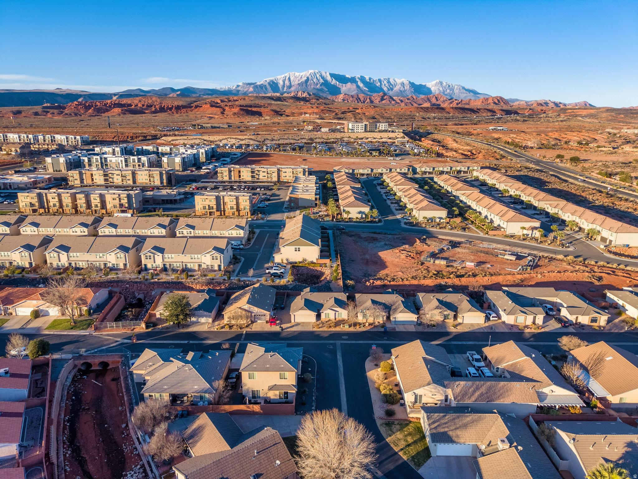 ENGLISH OAKS EST 1 AMD - Residential