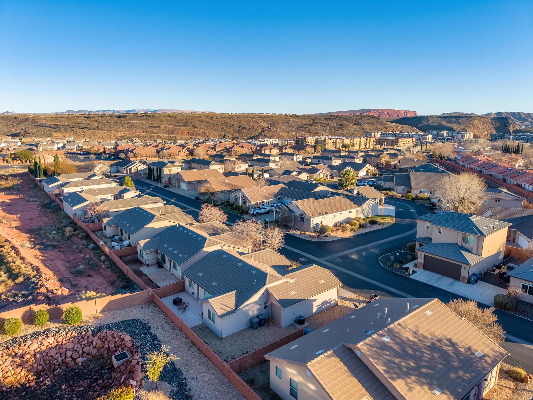 ENGLISH OAKS EST 1 AMD - Residential