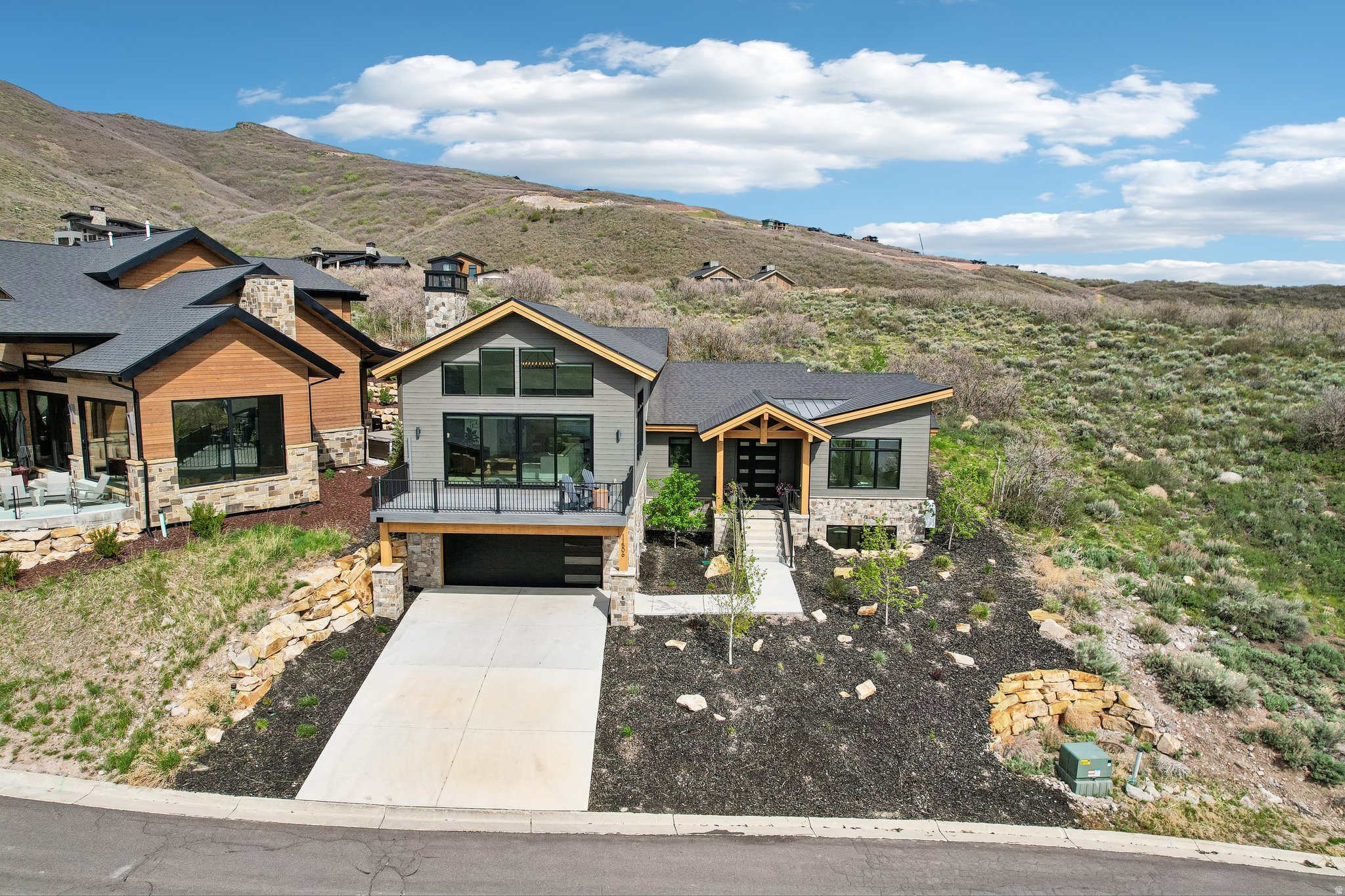 SOARING HAWK - Residential