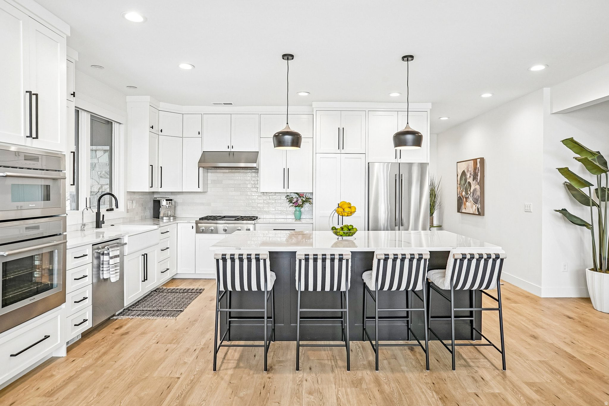 SOARING HAWK - Residential