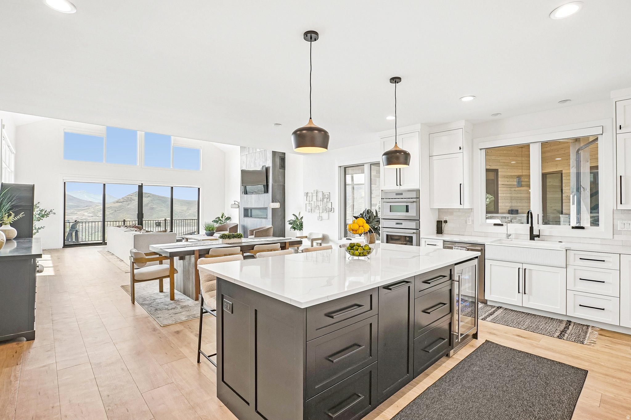 SOARING HAWK - Residential