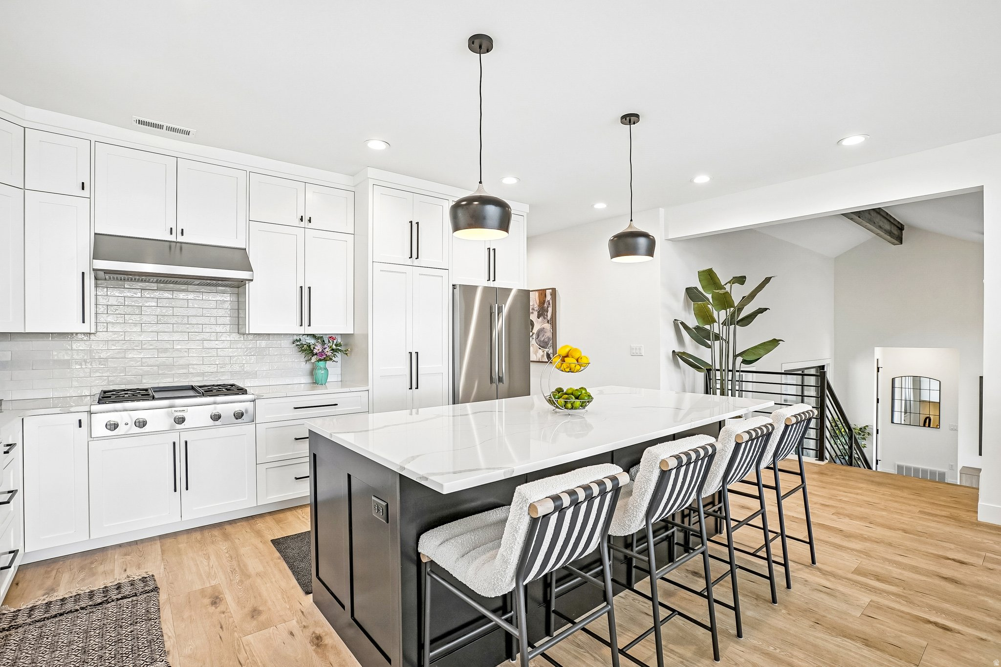 SOARING HAWK - Residential