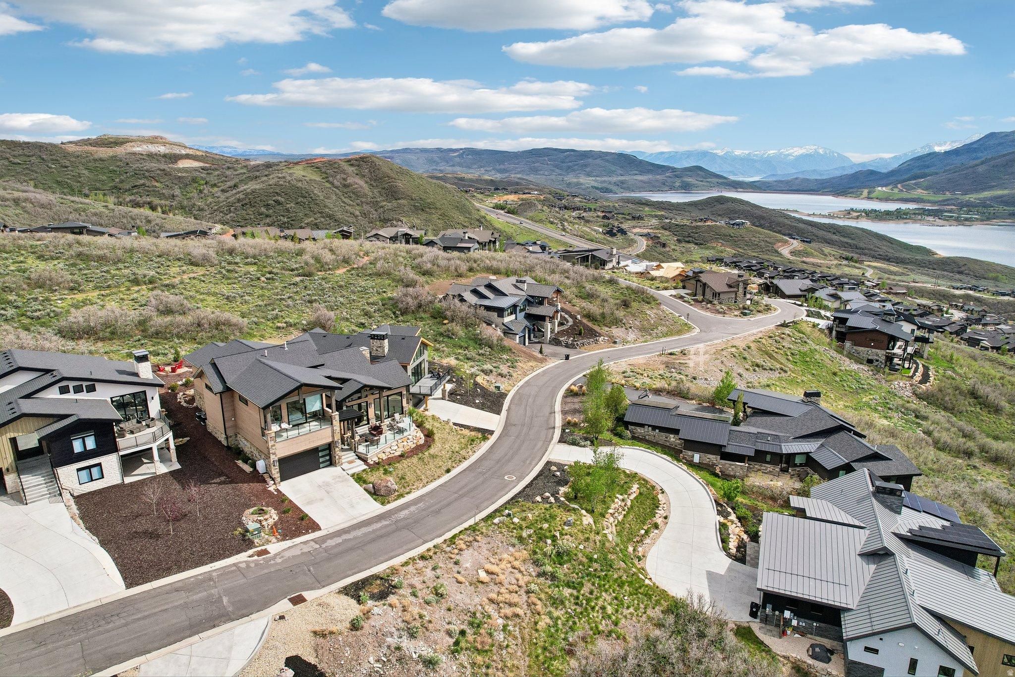 SOARING HAWK - Residential