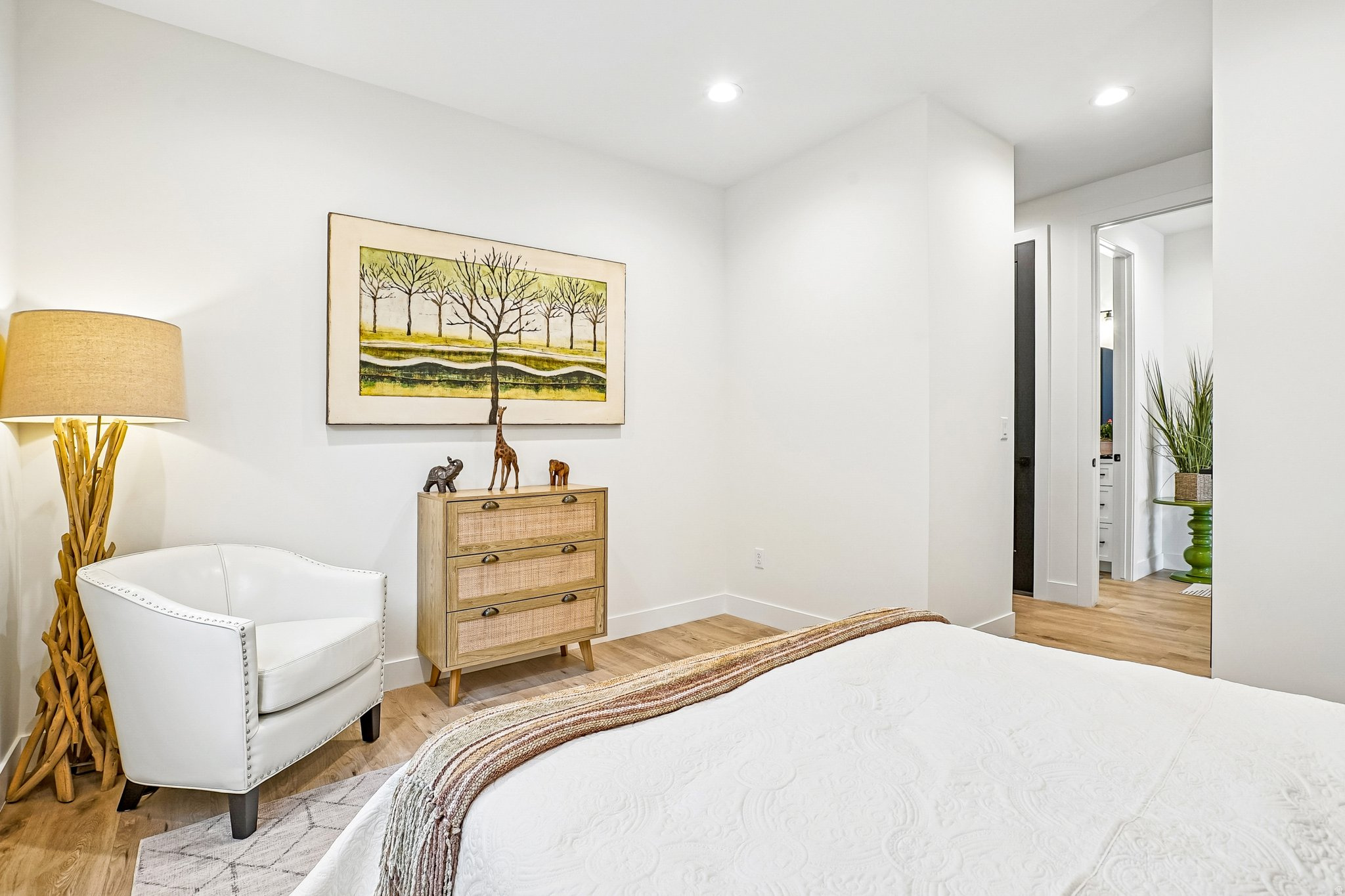 SOARING HAWK - Residential