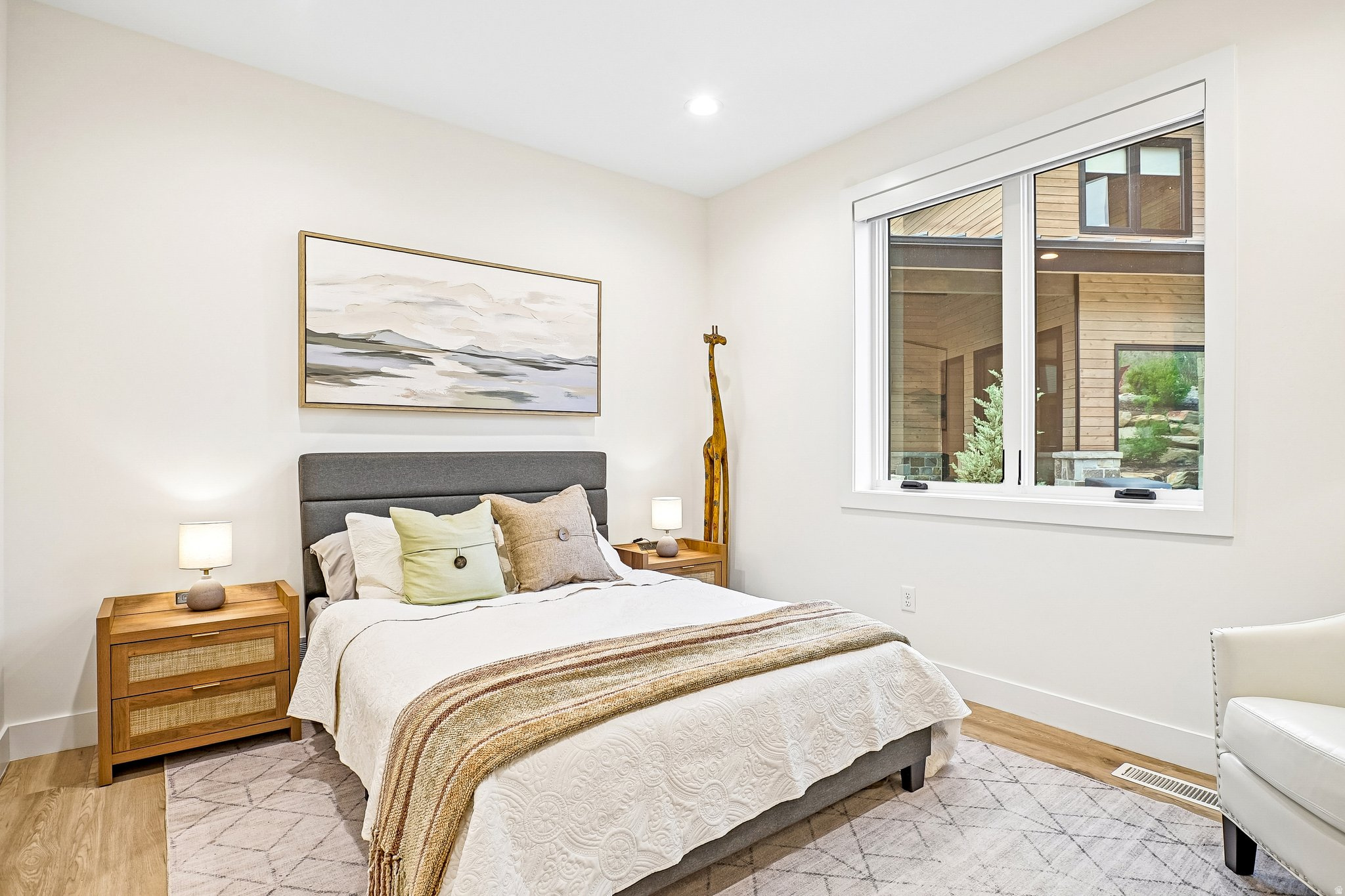 SOARING HAWK - Residential
