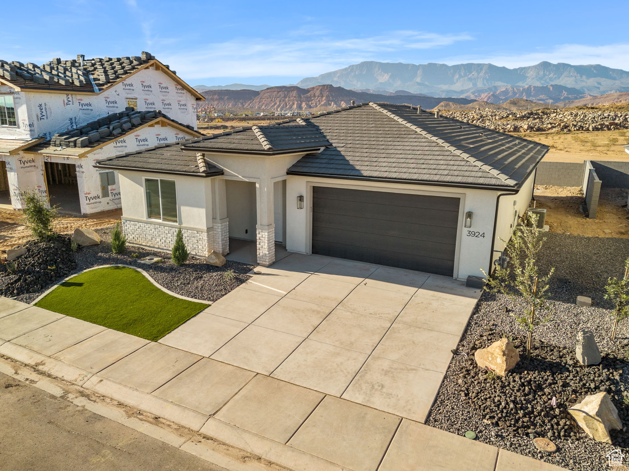 LEGACY AT SAND HOLLOW - Residential