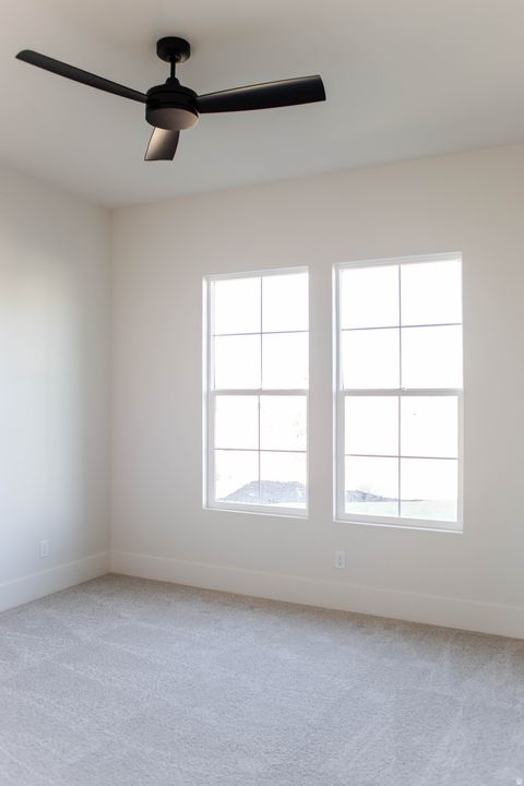 Tiny photo for 302 E MAYFIELD WOODS LN, Washington, UT 84780 (MLS # 2127467)