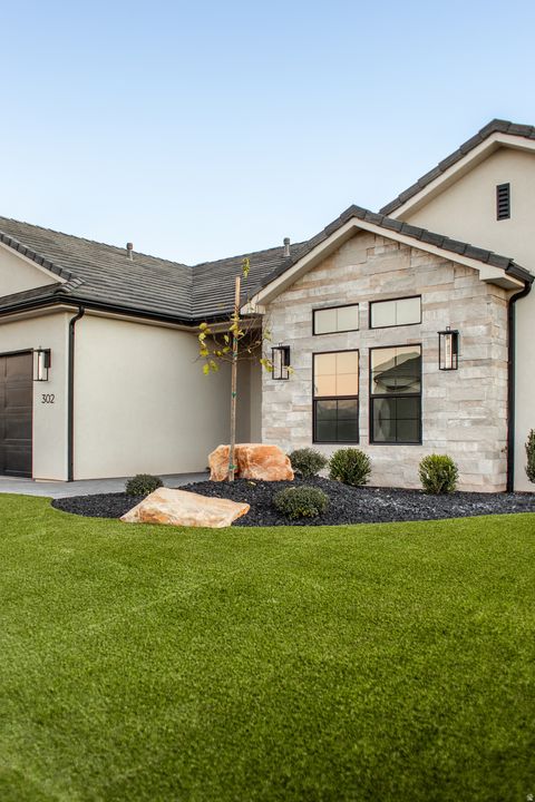 Tiny photo for 302 E MAYFIELD WOODS LN, Washington, UT 84780 (MLS # 2127467)