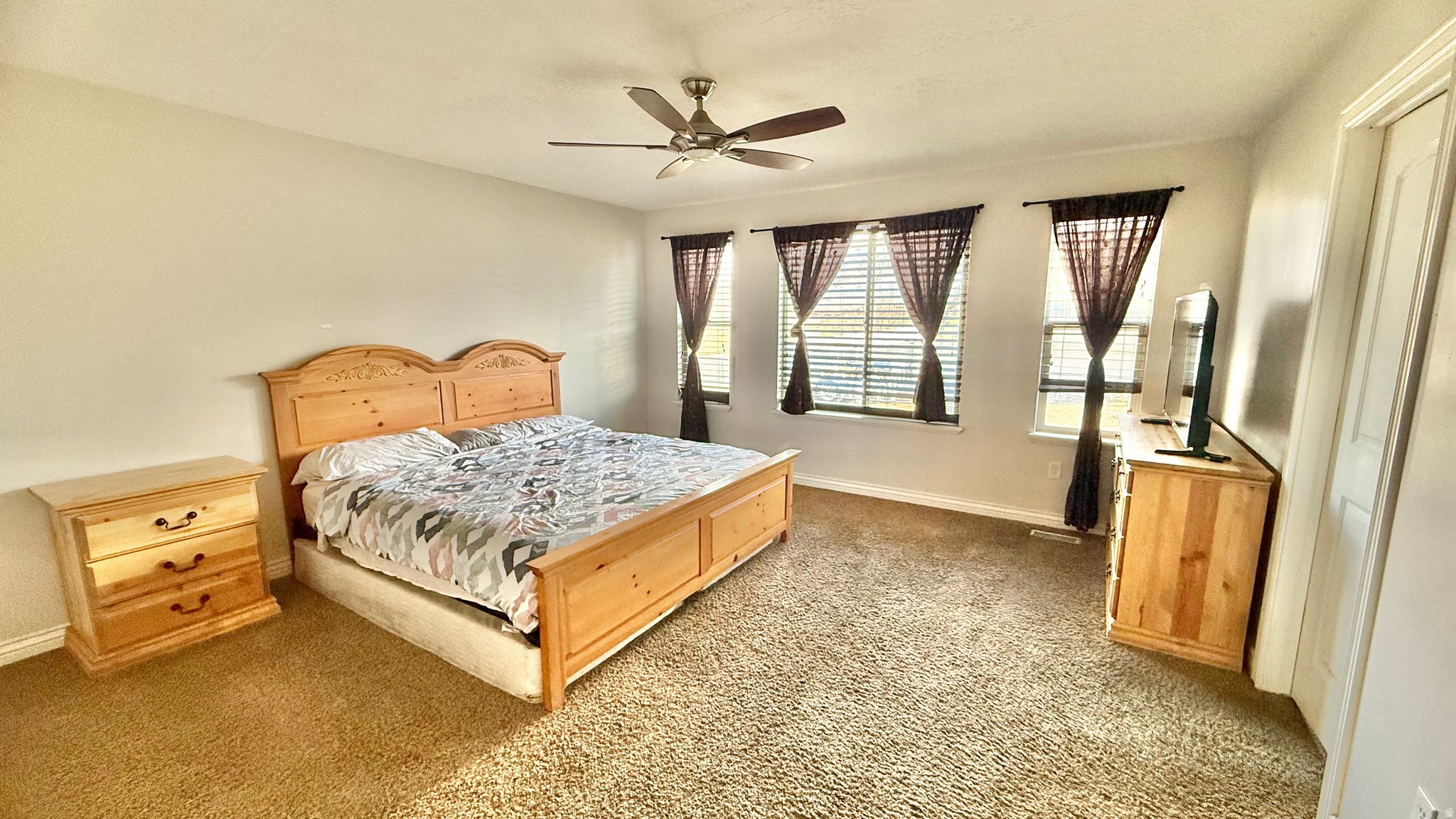 SUNSET ESTATES - Residential