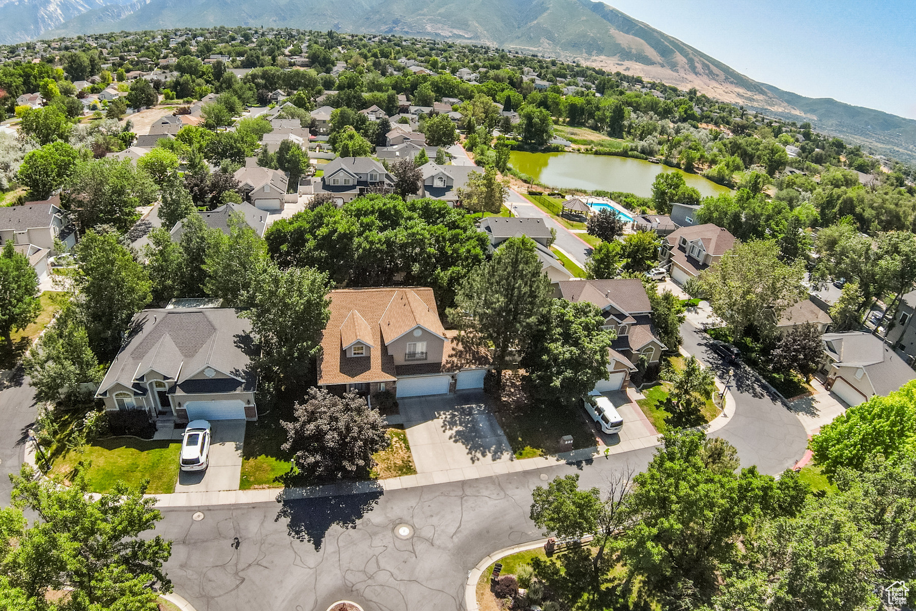 SUNSET PONDS - Residential