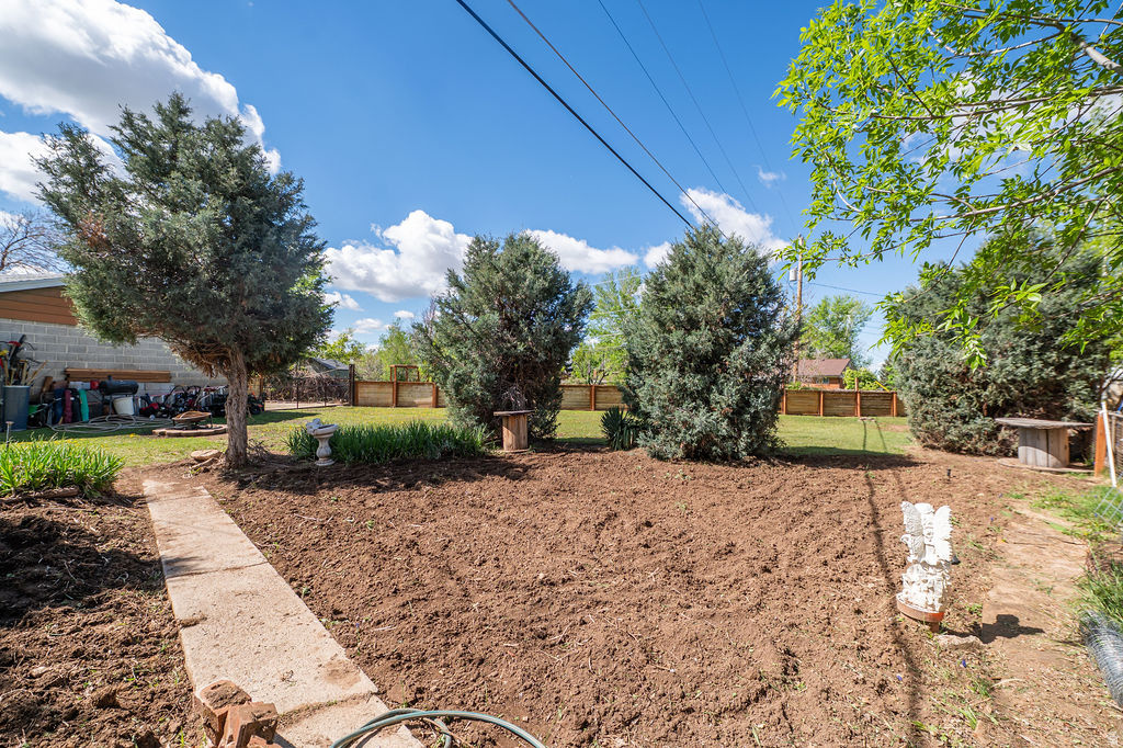 HENDERSON SUBDIVISION NO. 3 - Residential