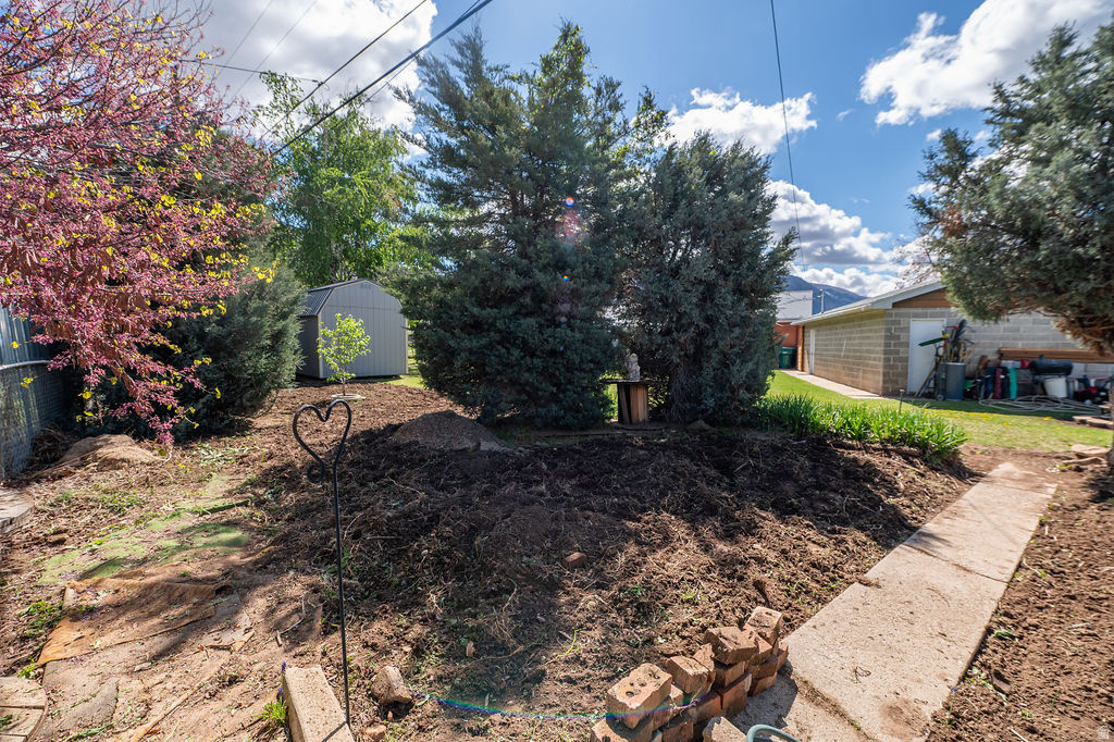 HENDERSON SUBDIVISION NO. 3 - Residential