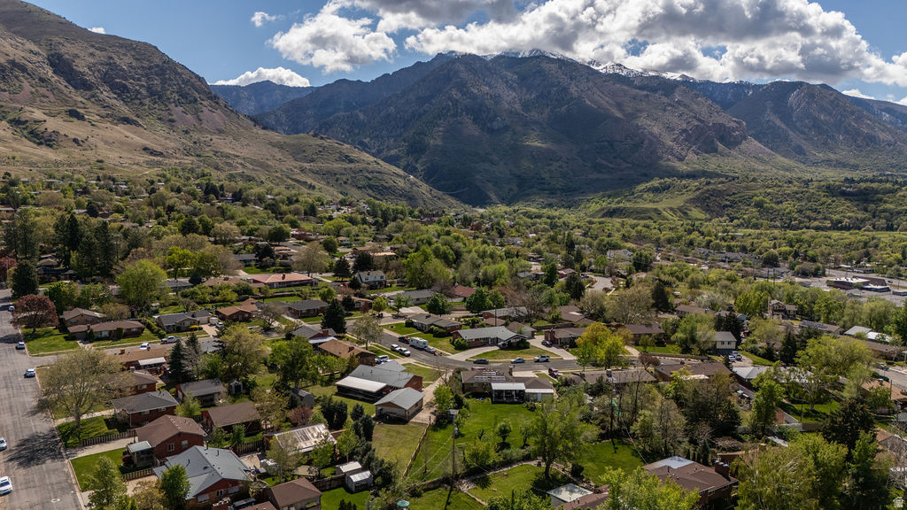 HENDERSON SUBDIVISION NO. 3 - Residential