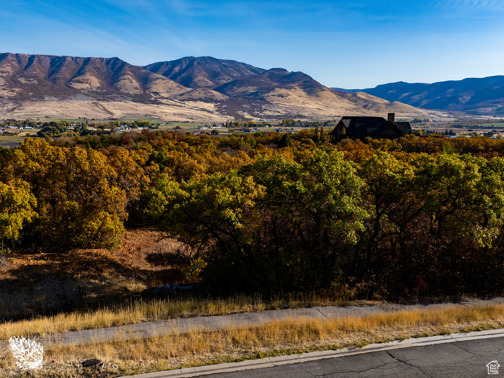 4988 E Whispering Pines Ln #8, Eden, Utah image 13