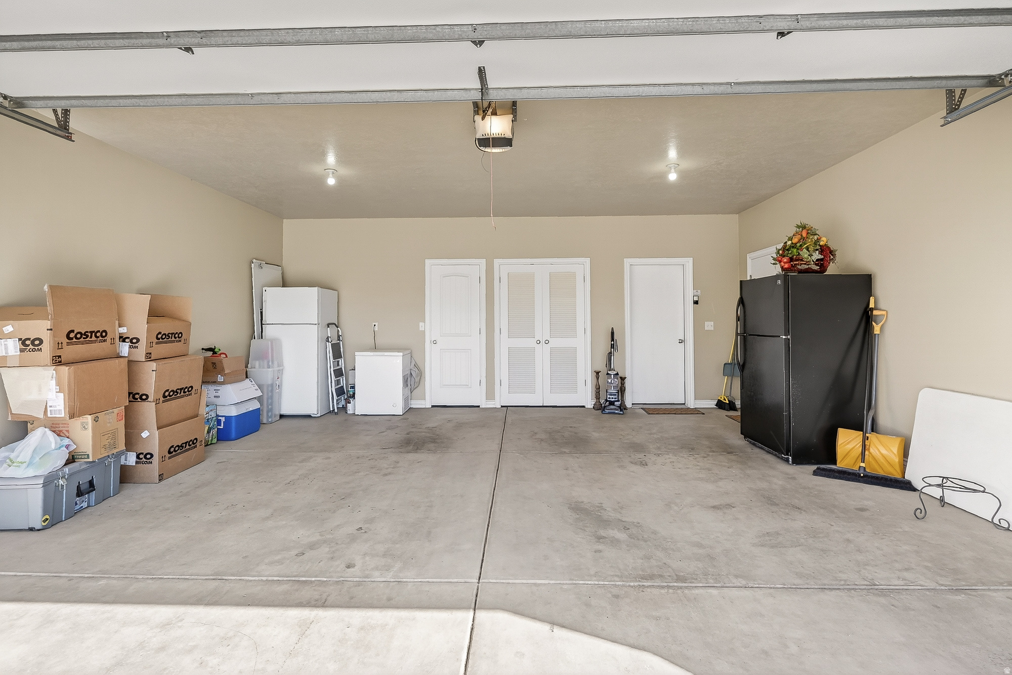 THE VILLAS AT SUNSET CANYON - Residential