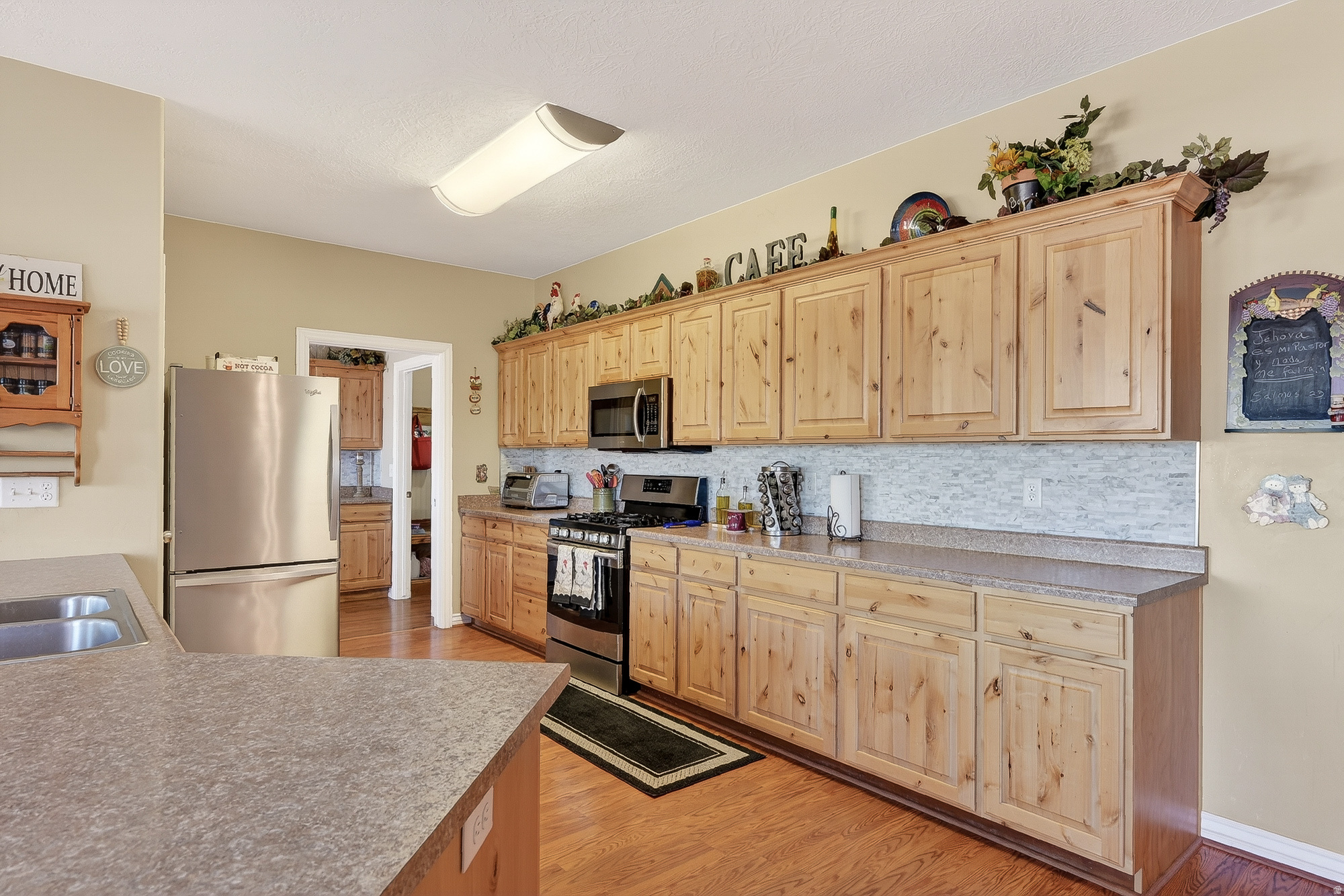 THE VILLAS AT SUNSET CANYON - Residential