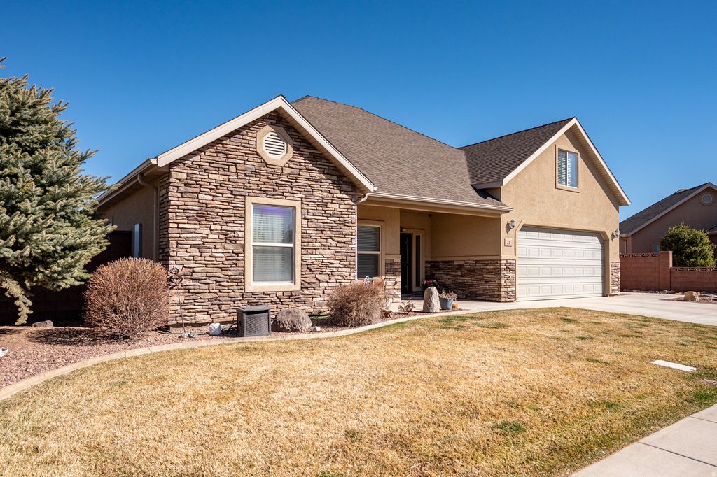 Photo of 21 S 2875 W, Cedar City, UT 84720 (MLS # 2142236)