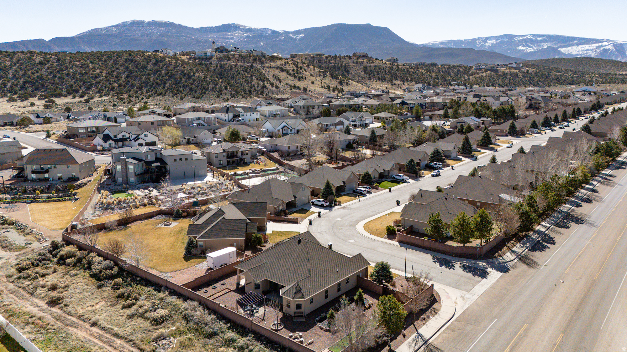 THE VILLAS AT SUNSET CANYON - Residential