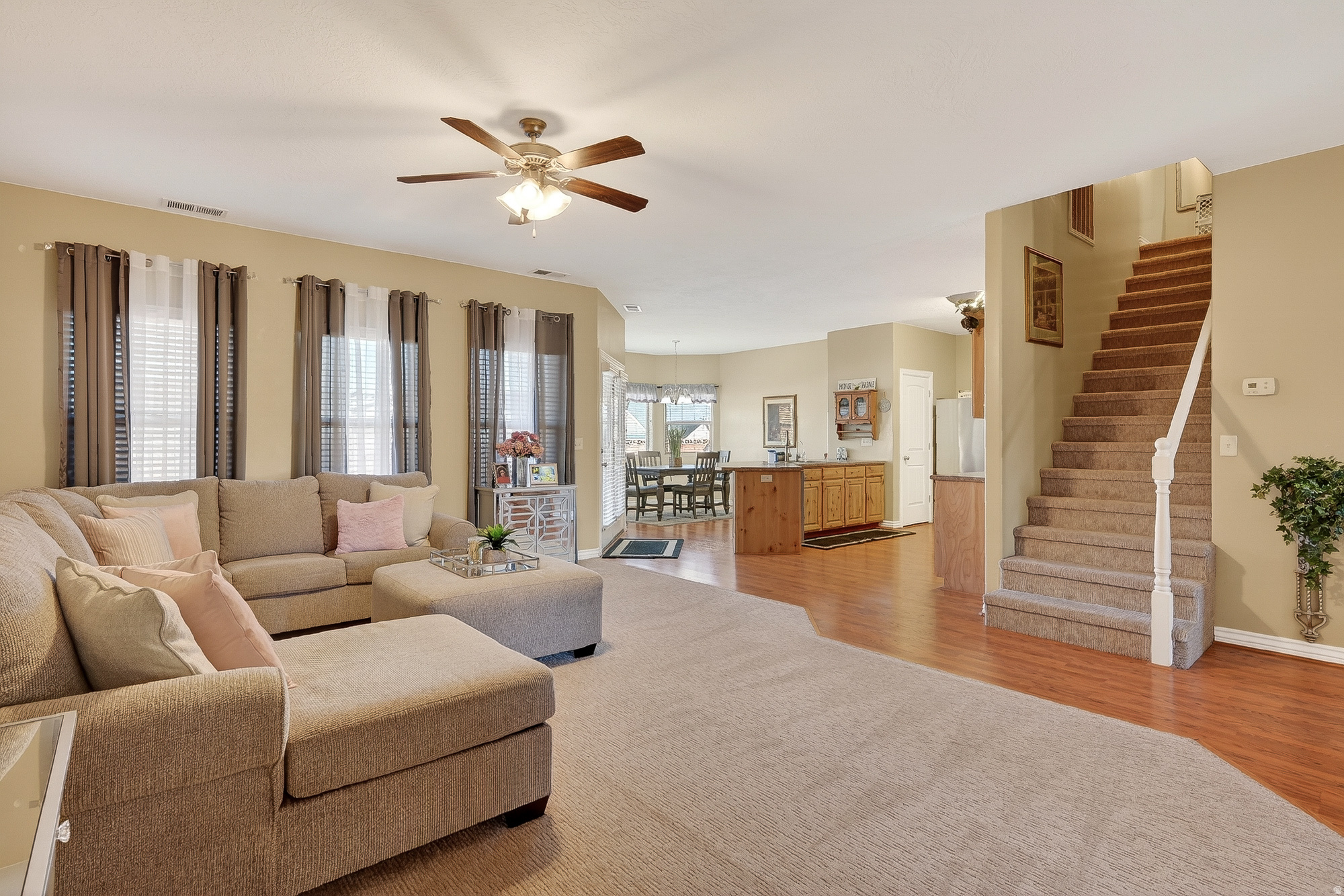 THE VILLAS AT SUNSET CANYON - Residential