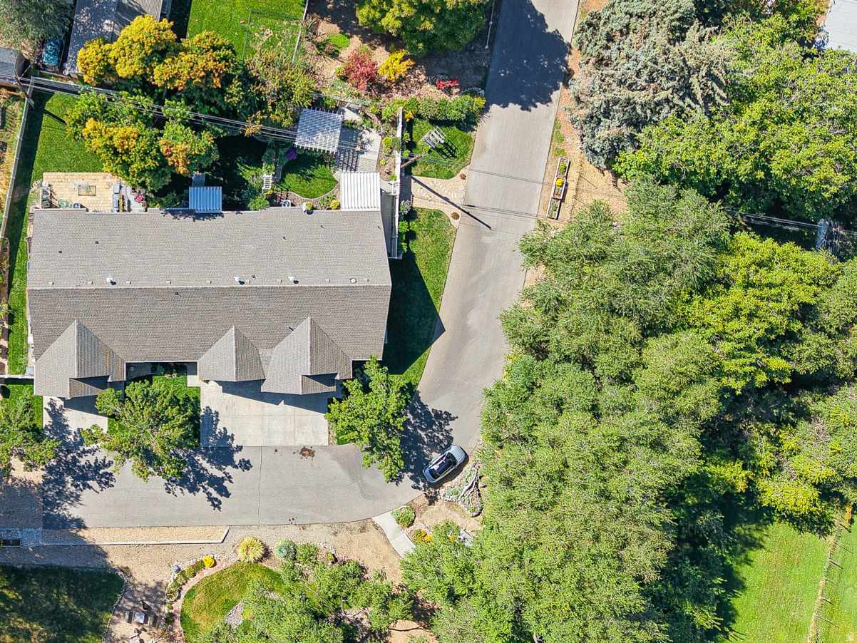 SPRING MOUNTAIN - Residential