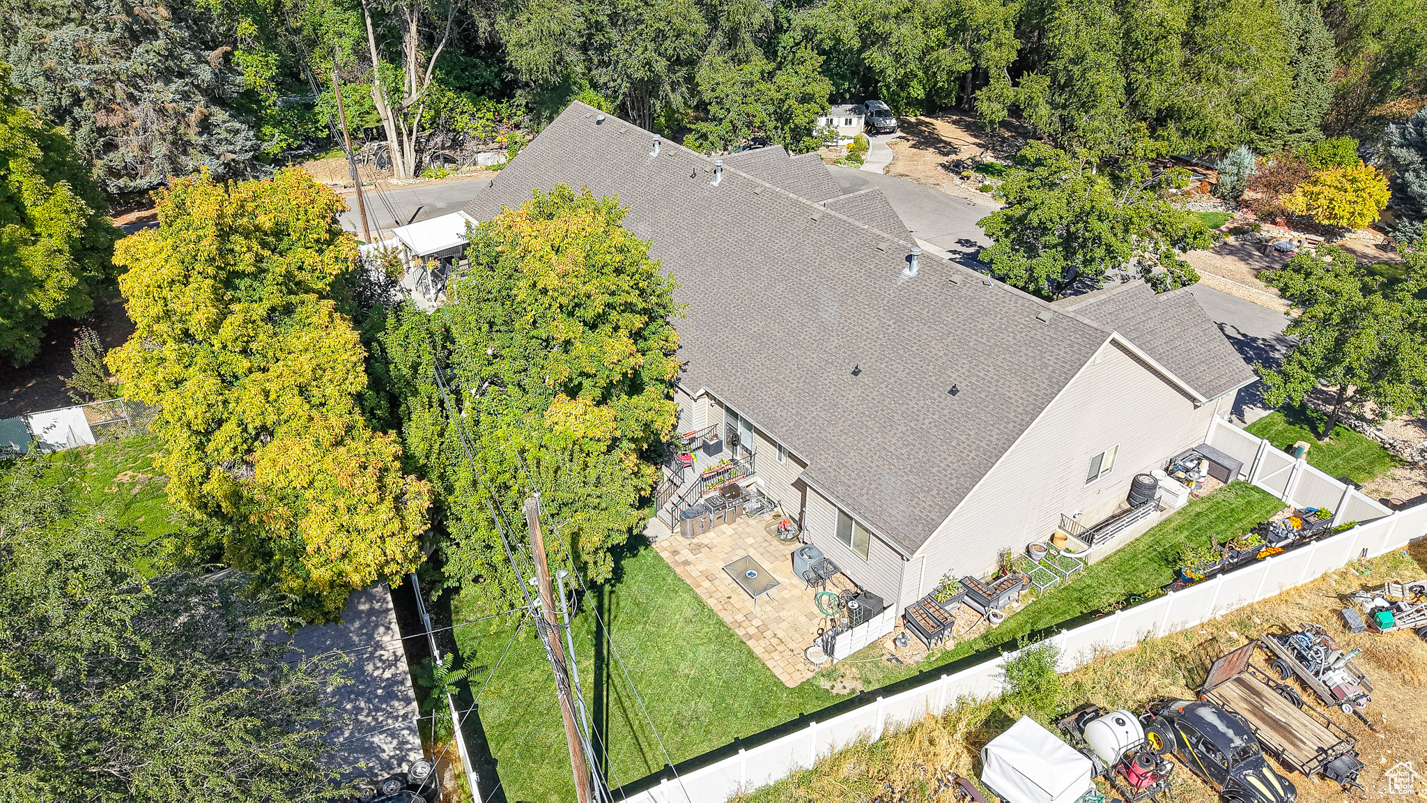 SPRING MOUNTAIN - Residential
