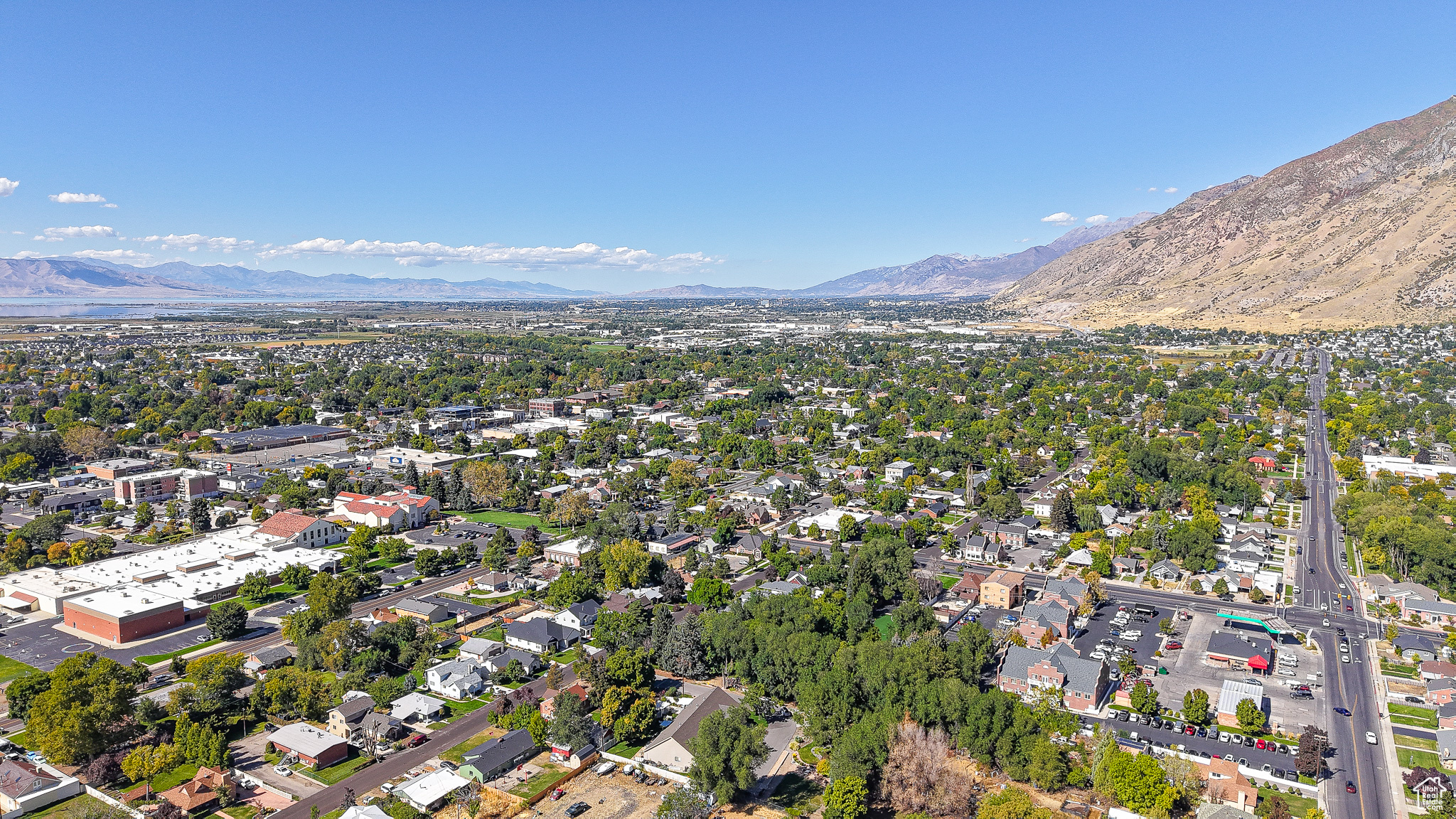 SPRING MOUNTAIN - Residential