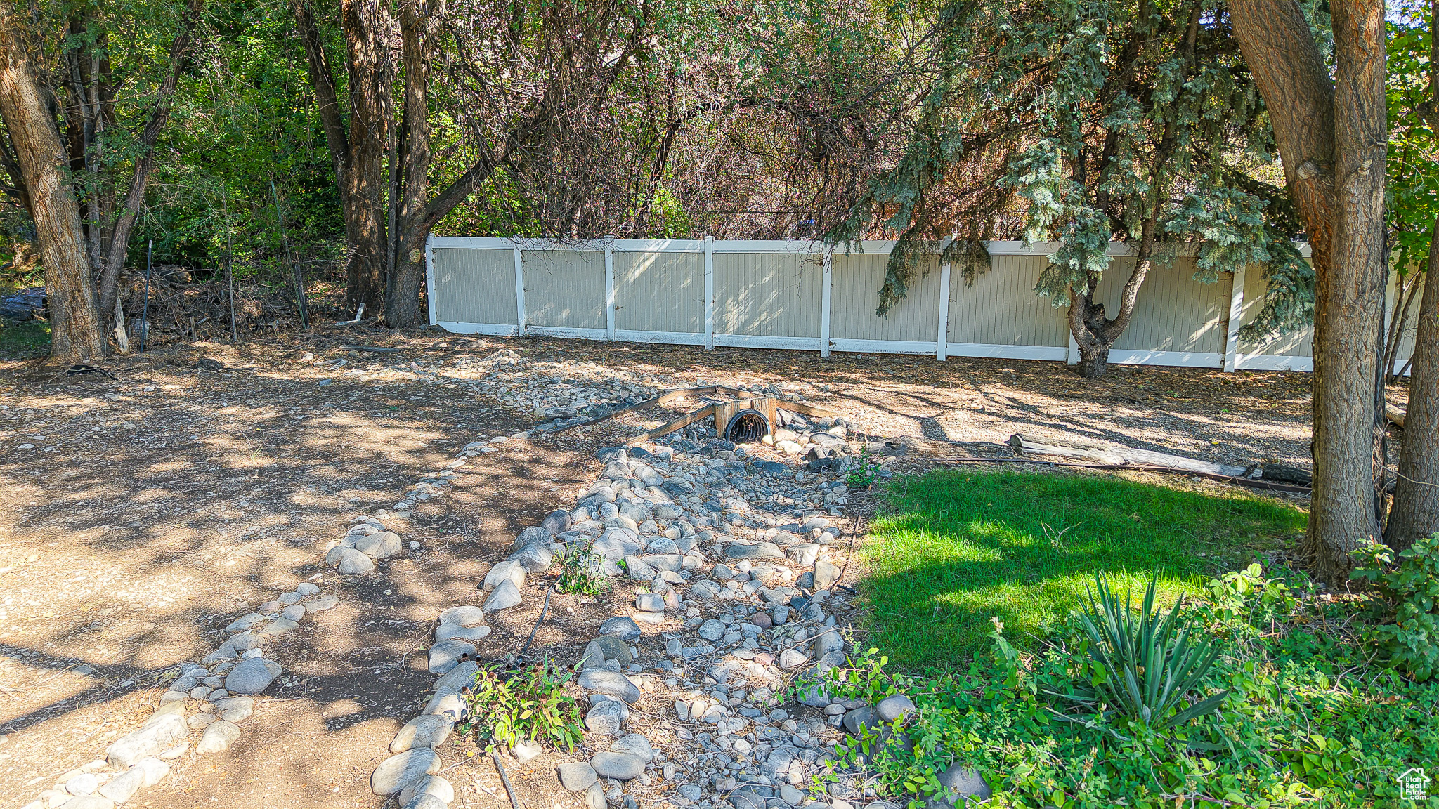 SPRING MOUNTAIN - Residential