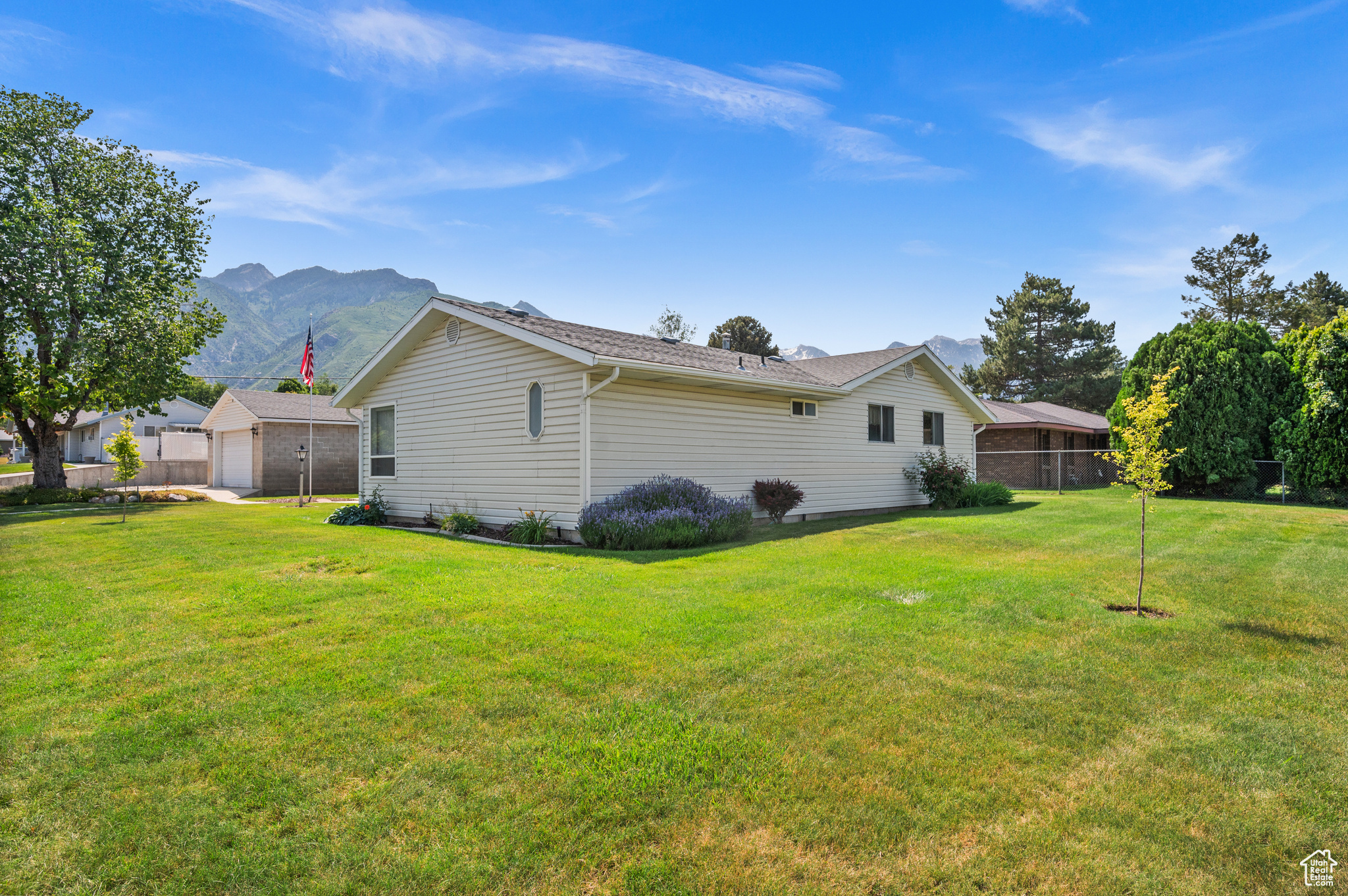 COTTONWOOD HEIGHTS SUB - Residential