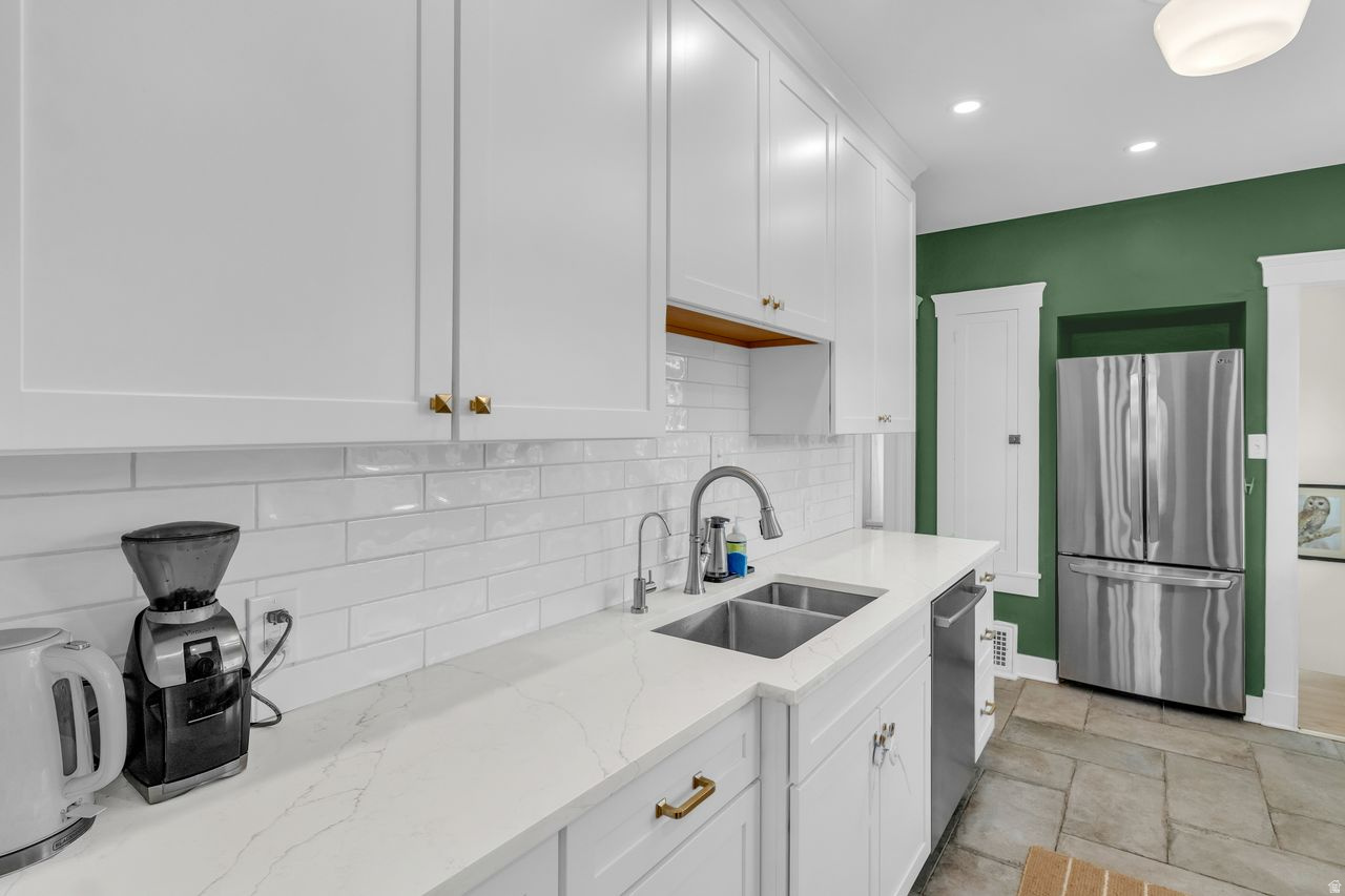 HILLVIEW ADD - Residential